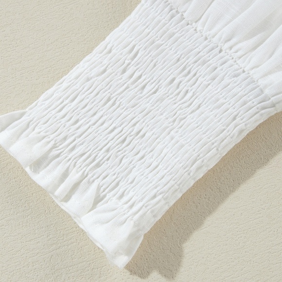 White Floral Embroidered Shirred Sleeve Elegant Shirt - Picture 6 of 12